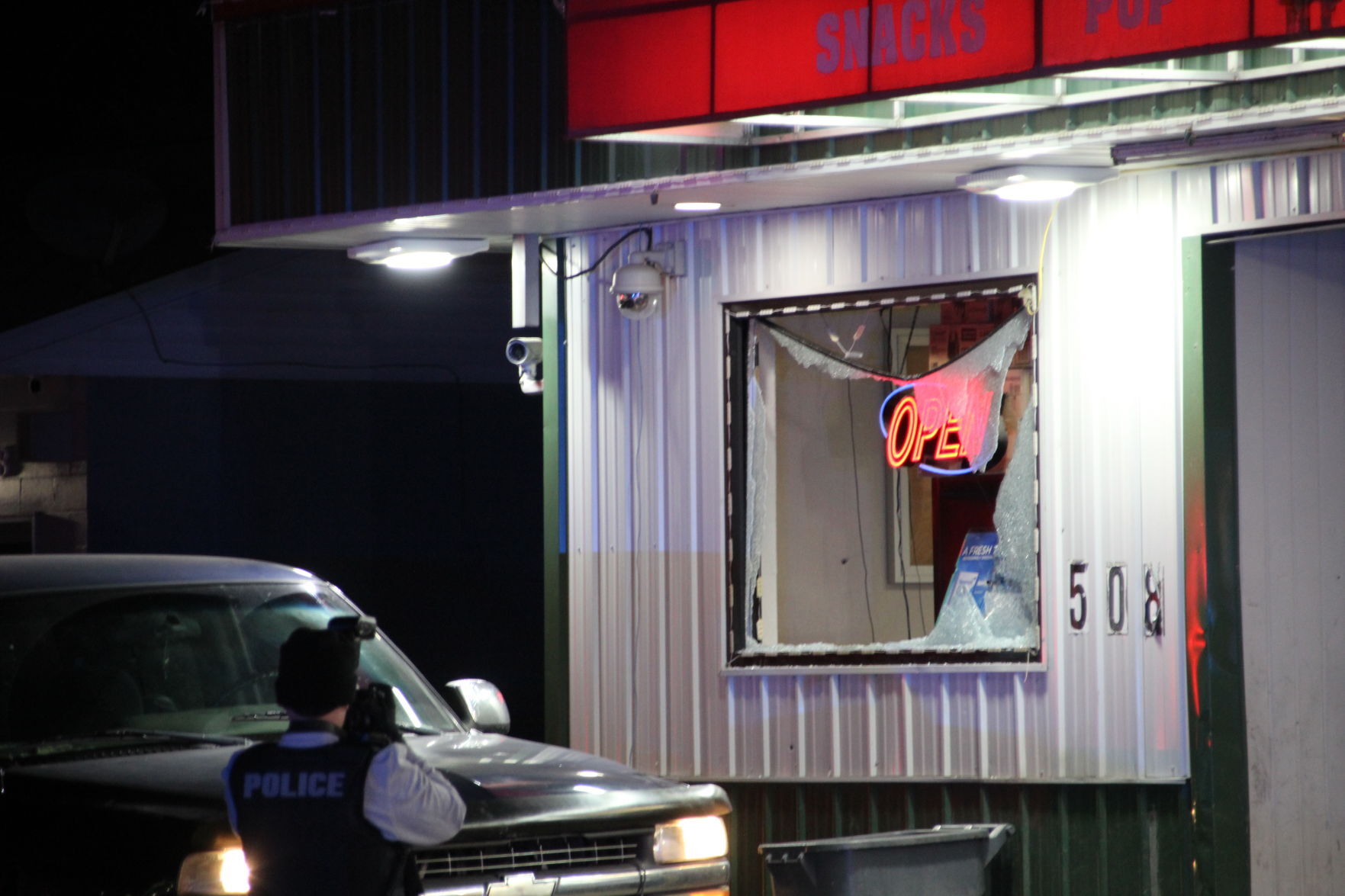 Prime Mart Window